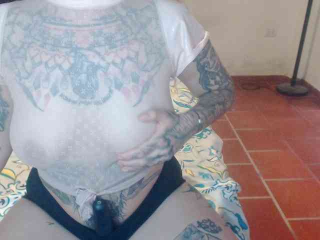 Lucy_tattoodreams webcam