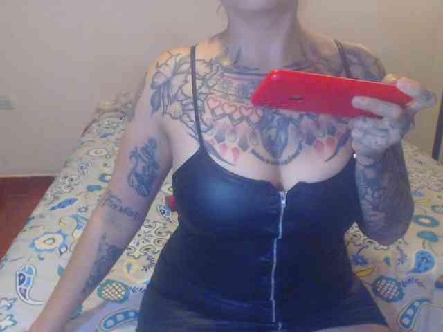Lucy_tattoodreams webcam