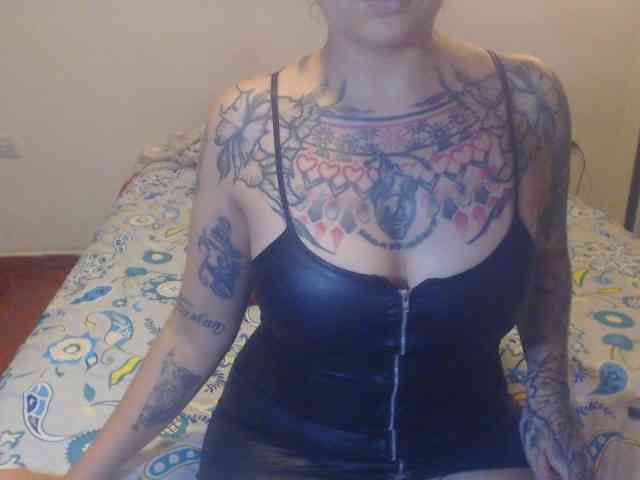Lucy_tattoodreams webcam