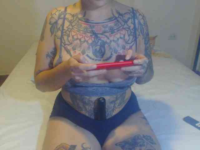 Lucy_tattoodreams webcam