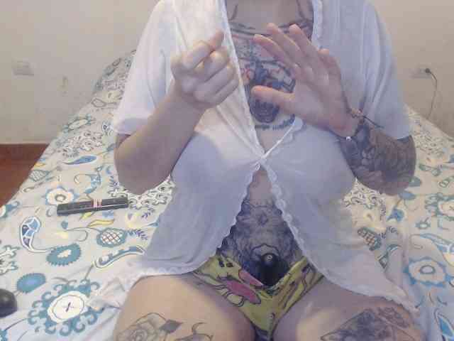 Lucy_tattoodreams webcam