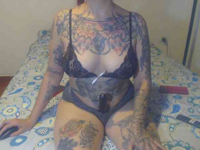 Lucy_tattoodreams webcam