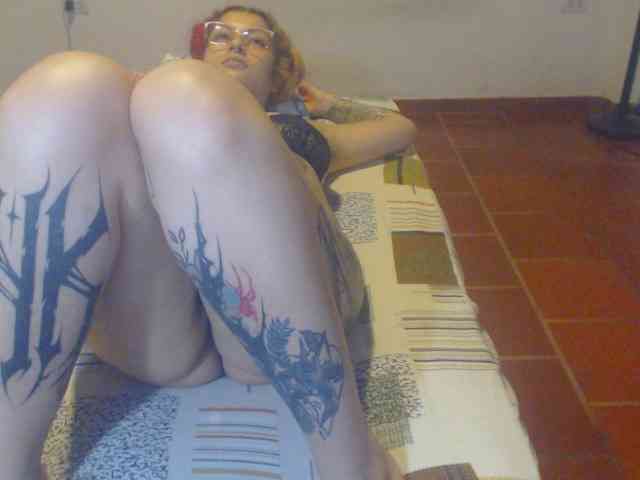 Lucy_tattoodreams webcam