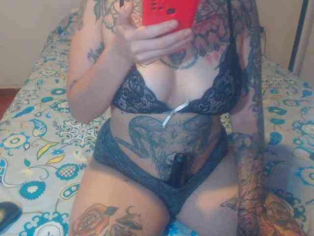 Lucy_tattoodreams webcam
