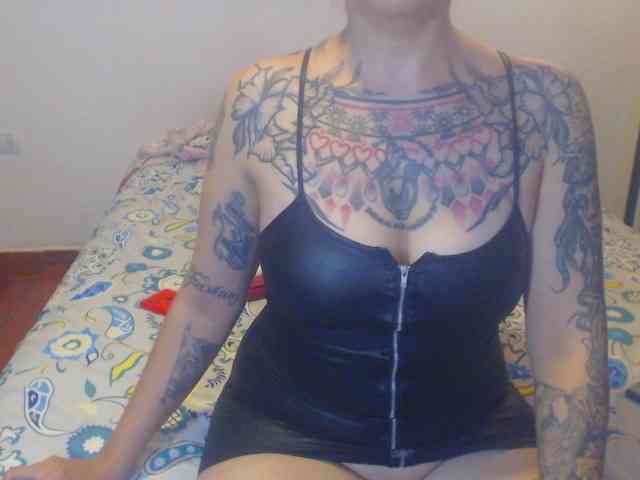 Lucy_tattoodreams webcam