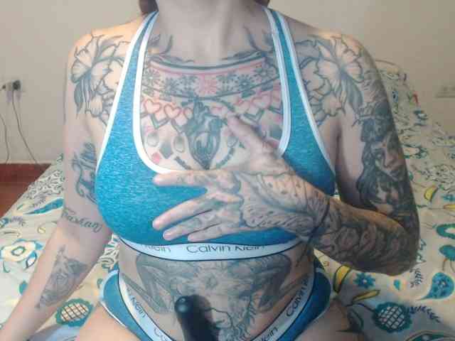 Lucy_tattoodreams webcam