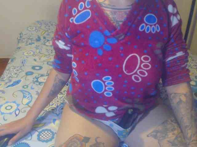 Lucy_tattoodreams webcam