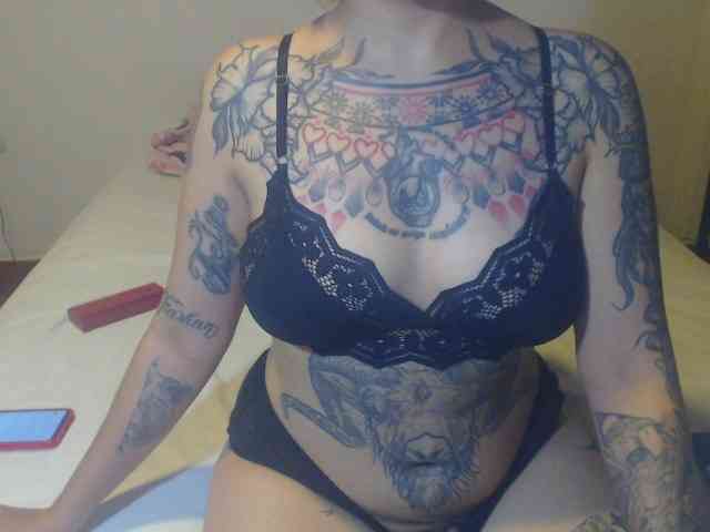 Lucy_tattoodreams webcam