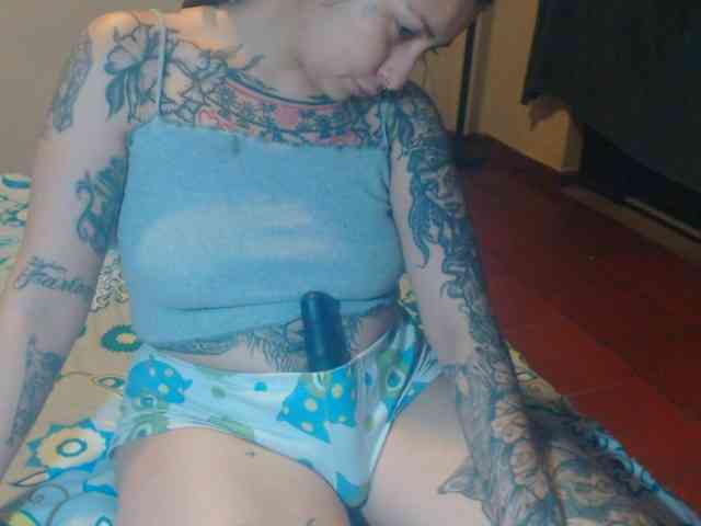 Lucy_tattoodreams webcam