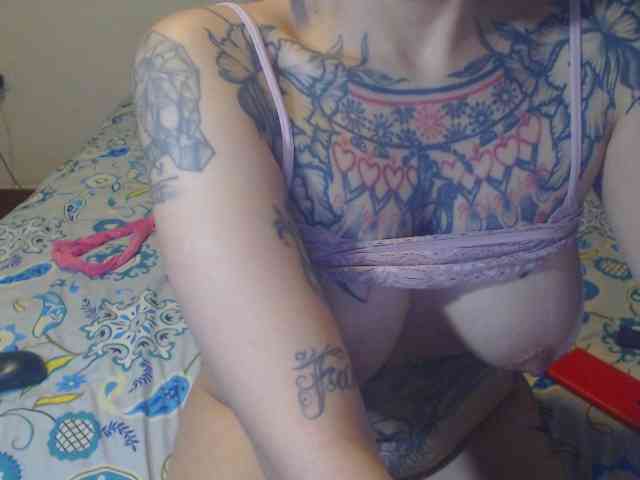 Lucy_tattoodreams webcam