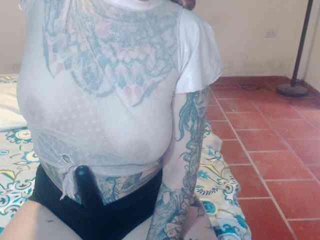 Lucy_tattoodreams webcam