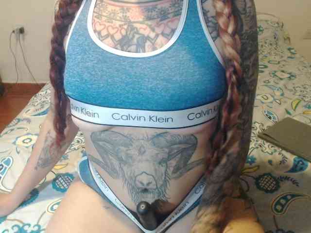 Lucy_tattoodreams webcam