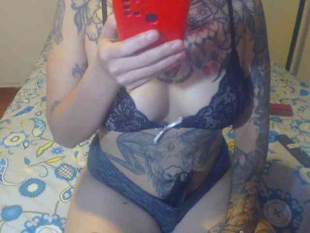 Lucy_tattoodreams webcam