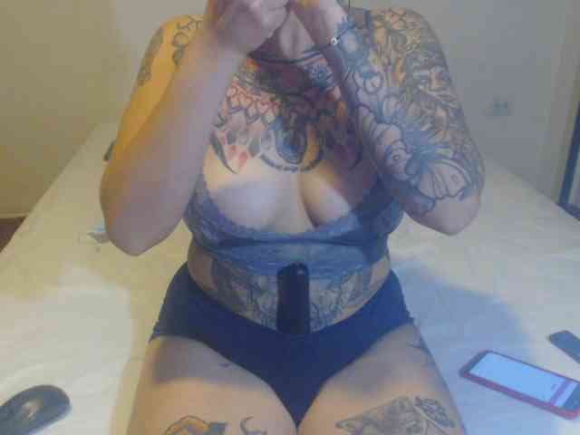 Lucy_tattoodreams webcam