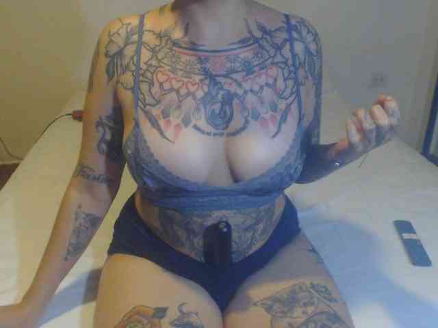Lucy_tattoodreams webcam