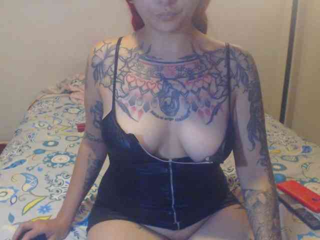 Lucy_tattoodreams webcam