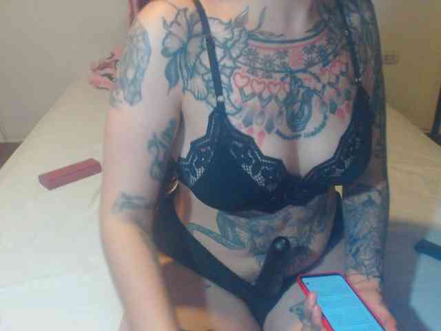 Lucy_tattoodreams webcam