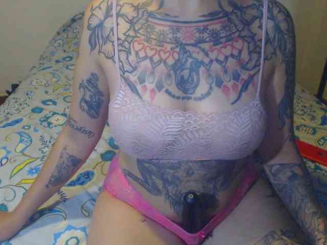 Lucy_tattoodreams webcam