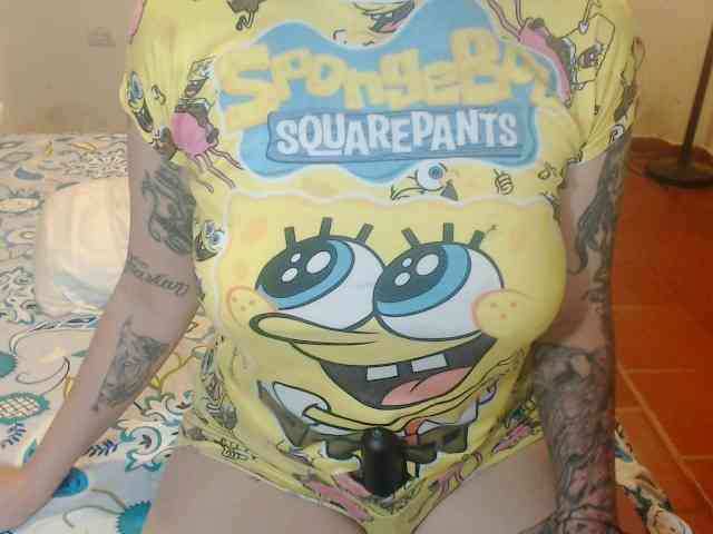 Lucy_tattoodreams webcam