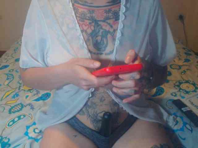 Lucy_tattoodreams webcam