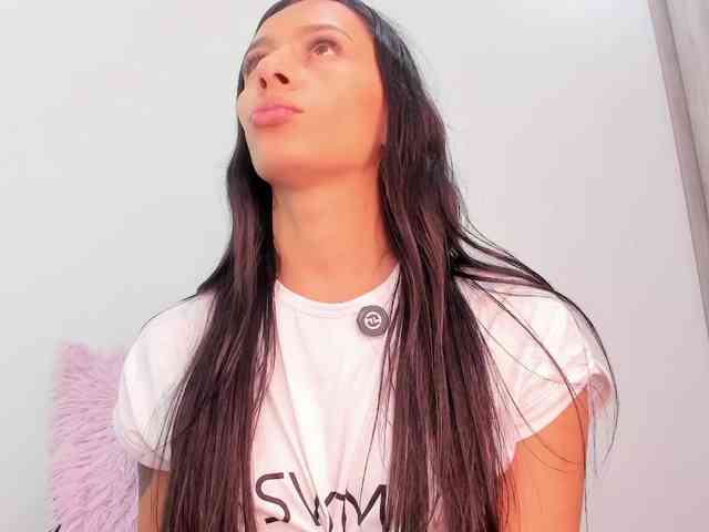 kharlyn-angel webcam