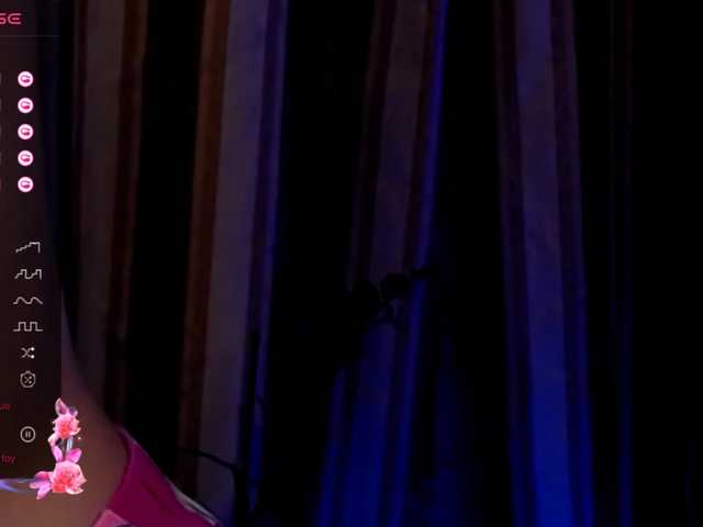 LauraBess's BongaCams show and profile