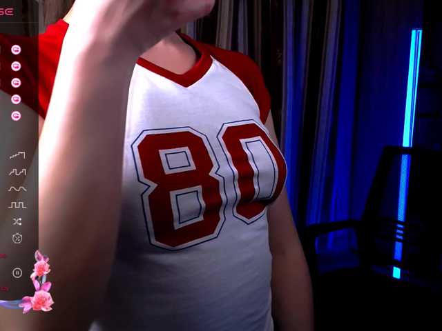 LauraBess's BongaCams show and profile