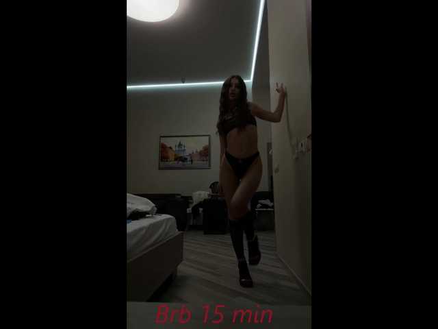 LauraBess's BongaCams show and profile