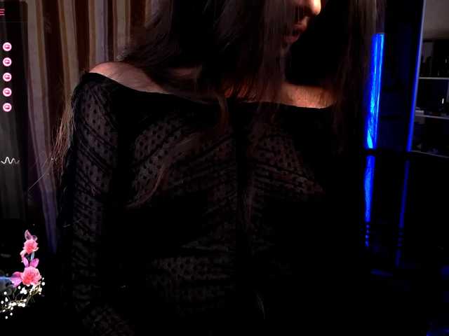 LauraBess's BongaCams show and profile