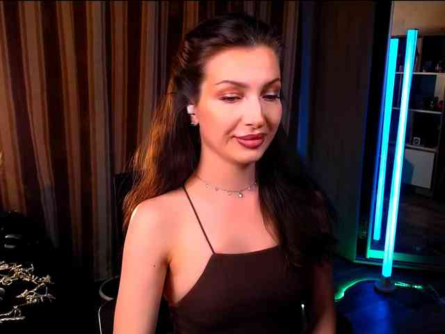 LauraBess webcam