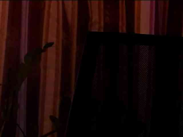 LauraBess webcam