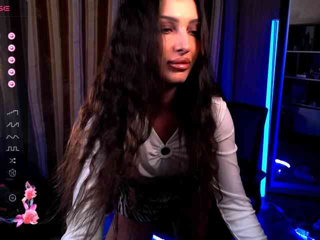 LauraBess Live Webcam on BongaCams