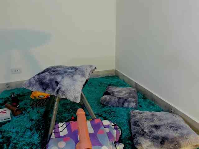 Amelie-hills webcam