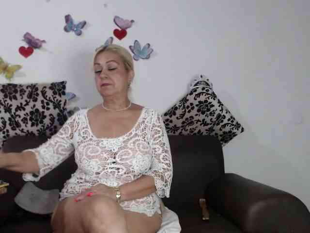 grettajames webcam