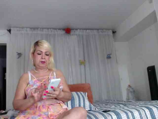 grettajames webcam