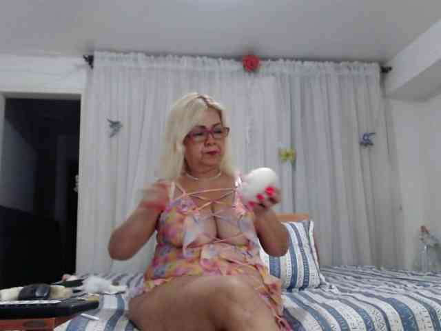 grettajames webcam