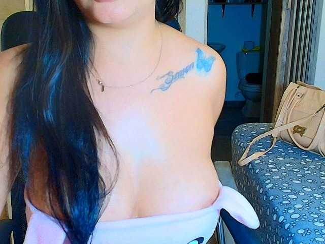 sara401's BongaCams show and profile