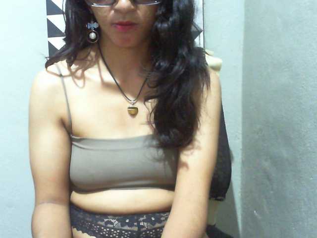 Cyah2's BongaCams show and profile