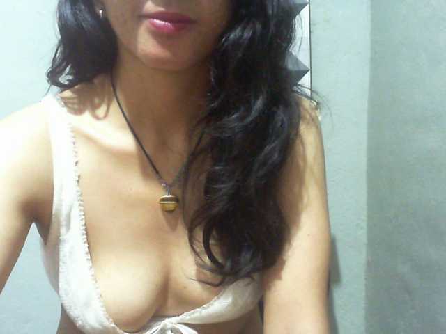 Cyah2's BongaCams show and profile