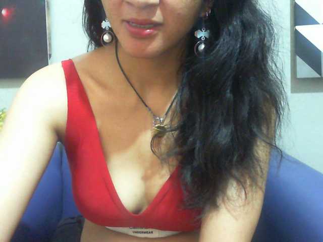 Cyah2's BongaCams show and profile