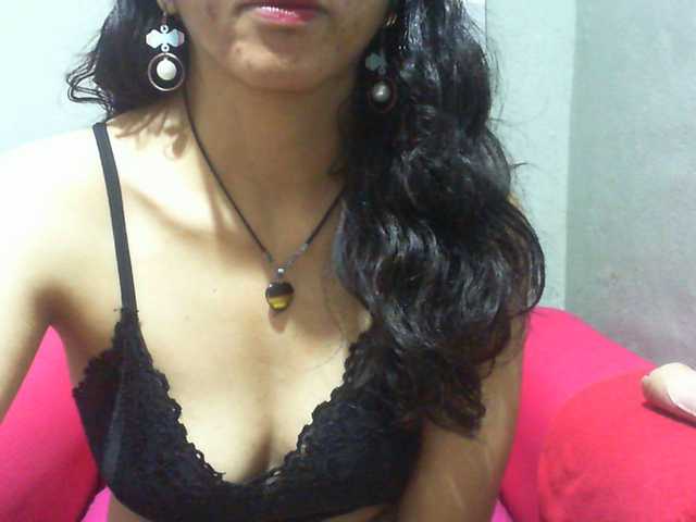 Cyah2's BongaCams show and profile