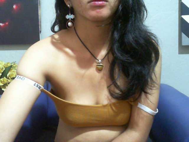 Cyah2's BongaCams show and profile