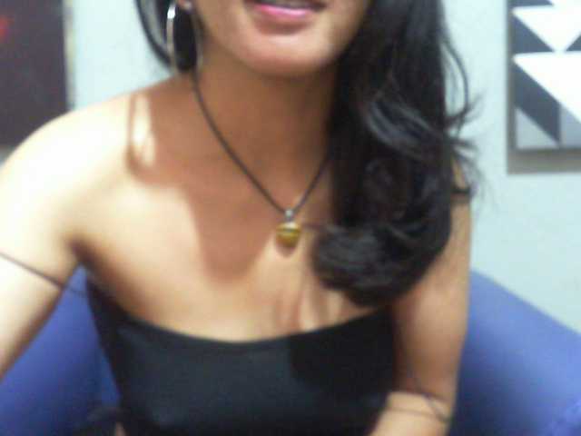 Cyah2's BongaCams show and profile