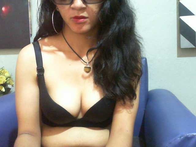 Cyah2's BongaCams show and profile