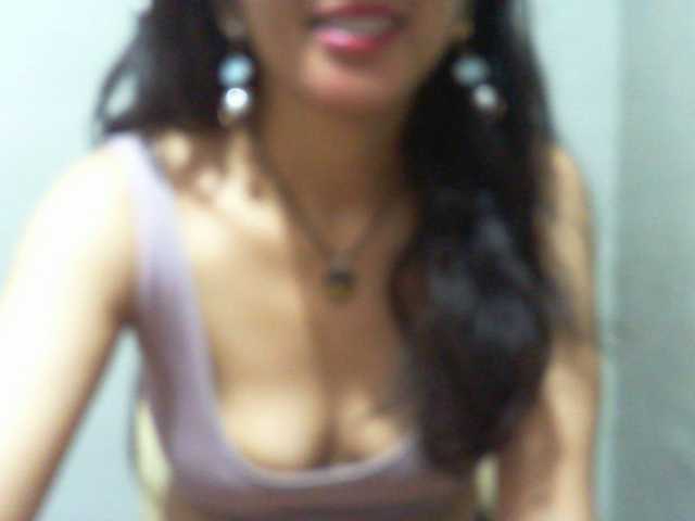 Cyah2's BongaCams show and profile