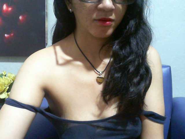 Cyah2's BongaCams show and profile