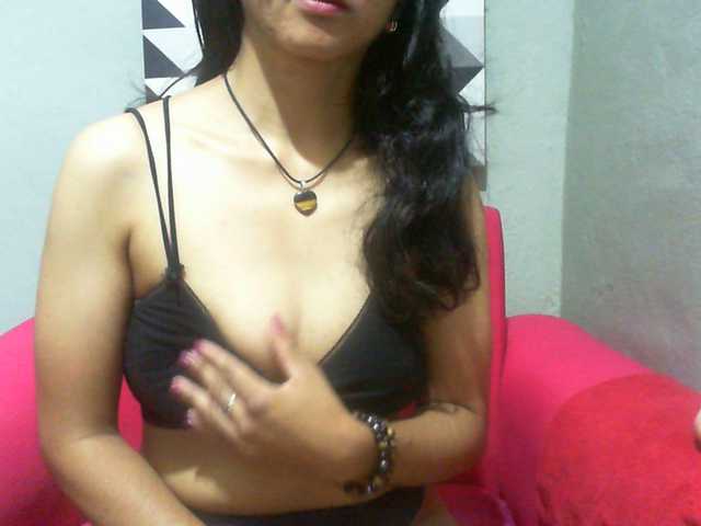 Cyah2's BongaCams show and profile