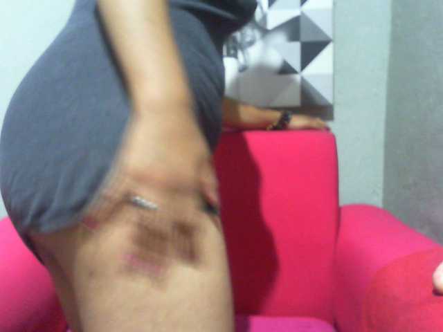 Cyah2's BongaCams show and profile