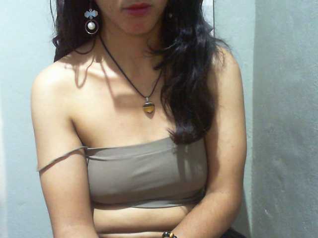 Cyah2's BongaCams show and profile