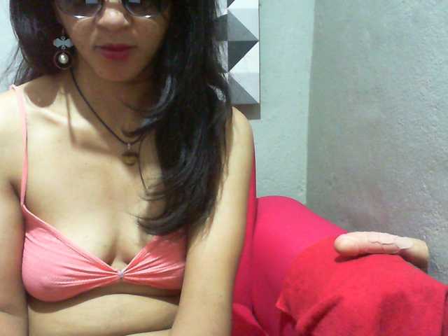 Cyah2's BongaCams show and profile